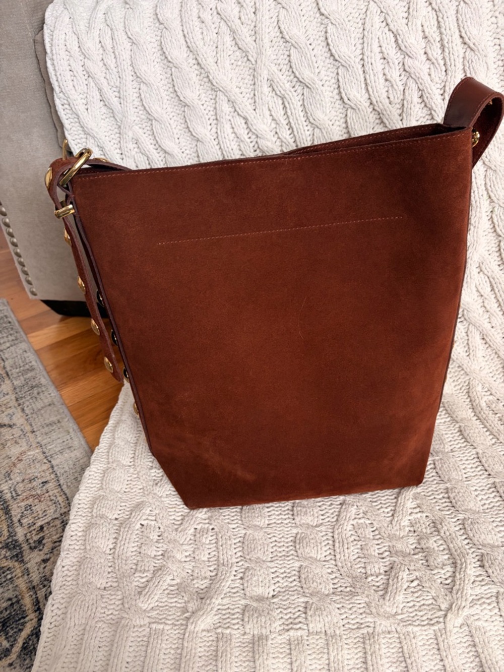 Madewell Suede Bucket Bag with Gold-Stud Shoulder Strap - Picture 4 of 8